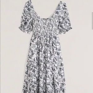 Abercrombie PATTERNShort-Sleeve Smocked Midi Dress - Size Medium